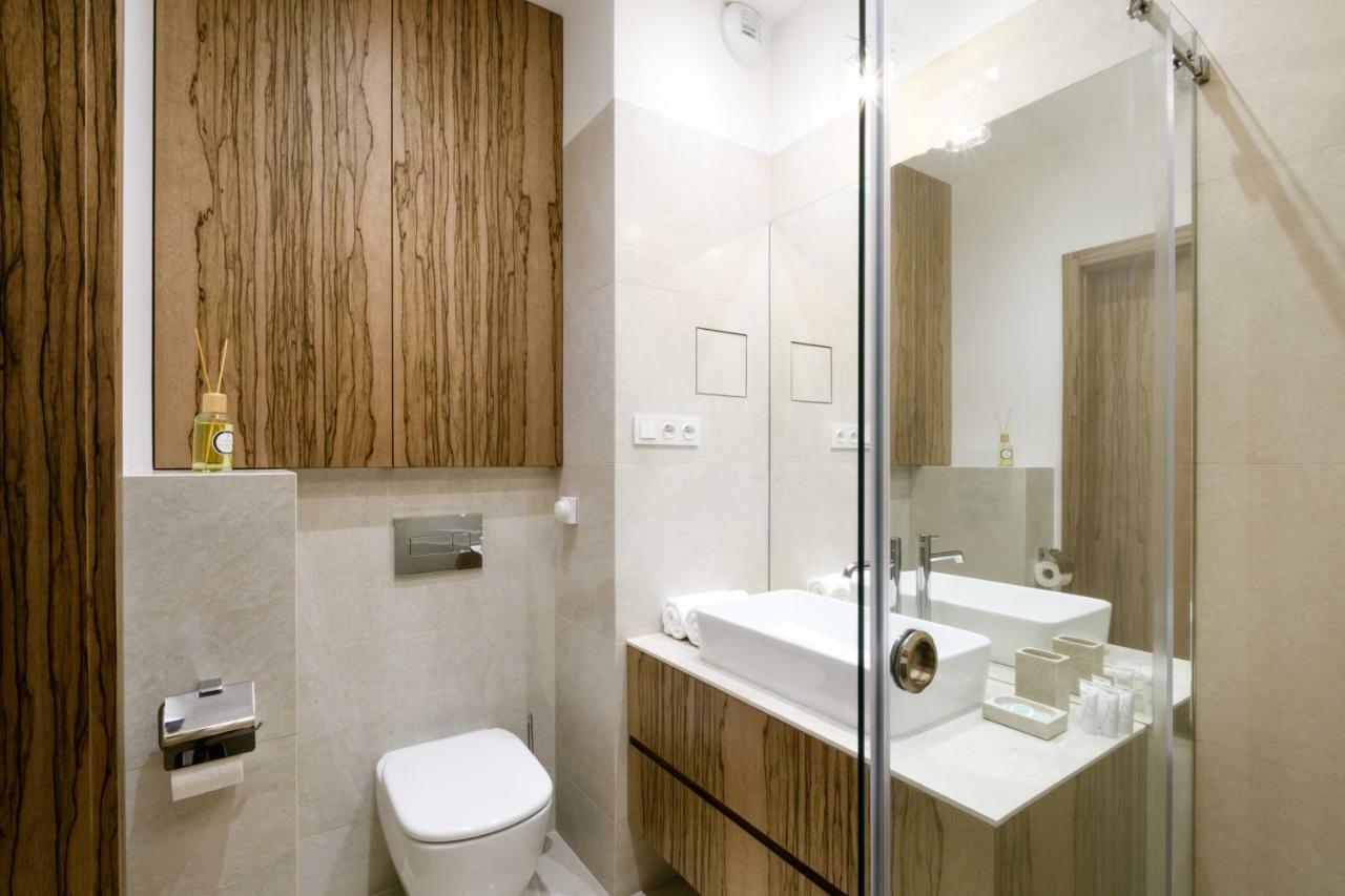 Luxlux Apartments Afara วอร์ซอ ภายนอก รูปภาพ